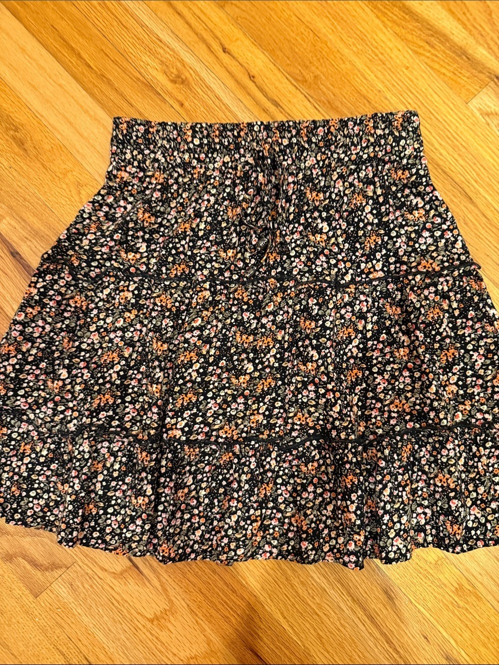 Black Floral Tiered Smocked-Waist Skirt